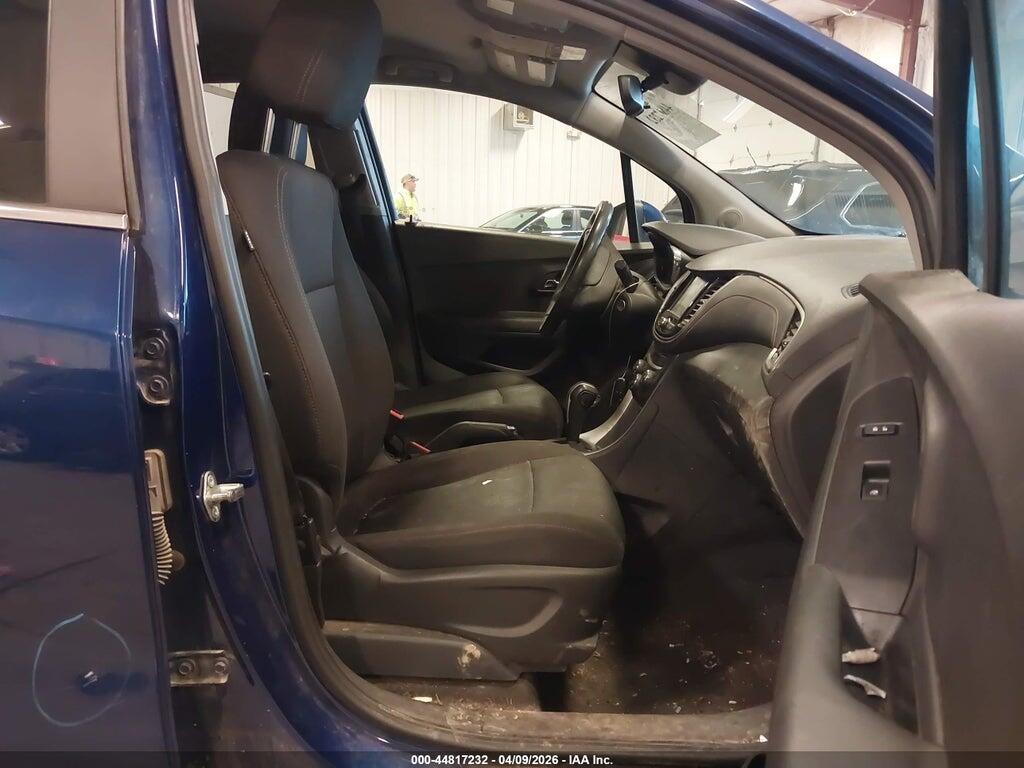 3GNCJPSB0HL151170 2017 CHEVROLET TRAX photo no. 5