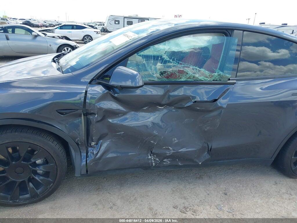 5YJYGDED8MF105331 2021 TESLA MODEL Y photo no. 6