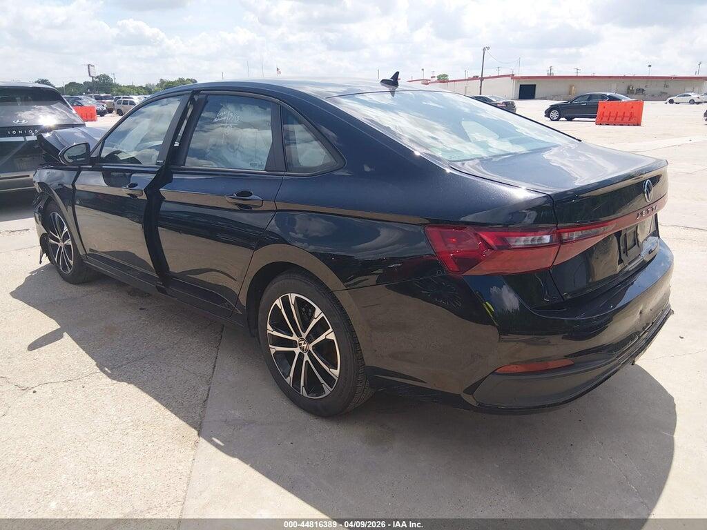 3VWBX7BU4SM070689 2025 VOLKSWAGEN JETTA photo no. 3