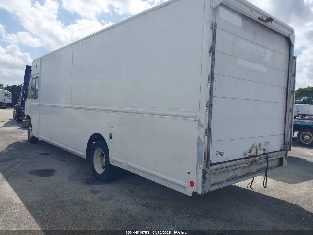 4UZAC3DV4DCFF6927 2013 FREIGHTLINER CHASSIS photo no. 3