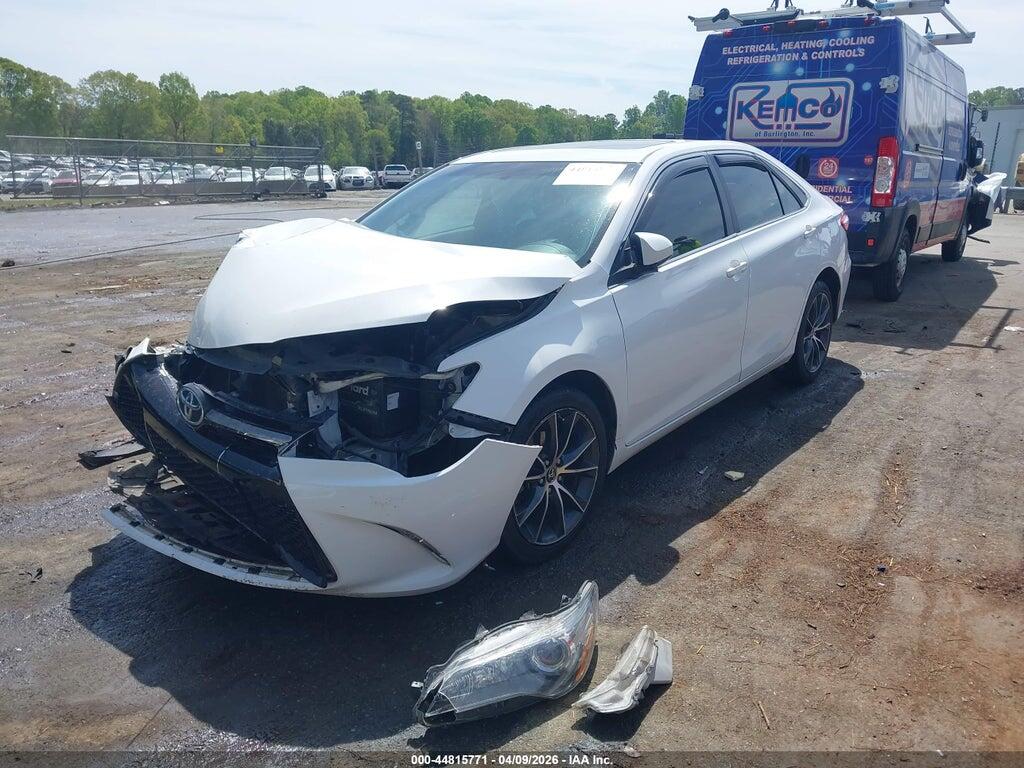 4T1BF1FK5FU915042 2015 TOYOTA CAMRY photo no. 2
