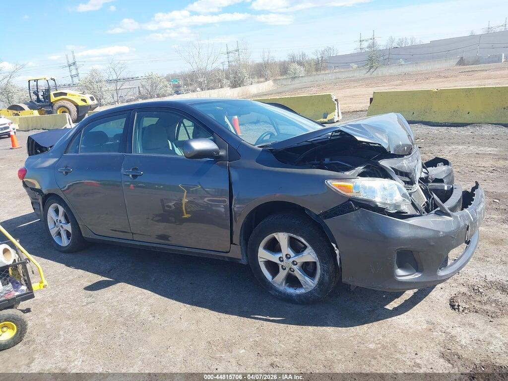 2T1BU4EE2DC953118 2013 TOYOTA COROLLA photo no. 12