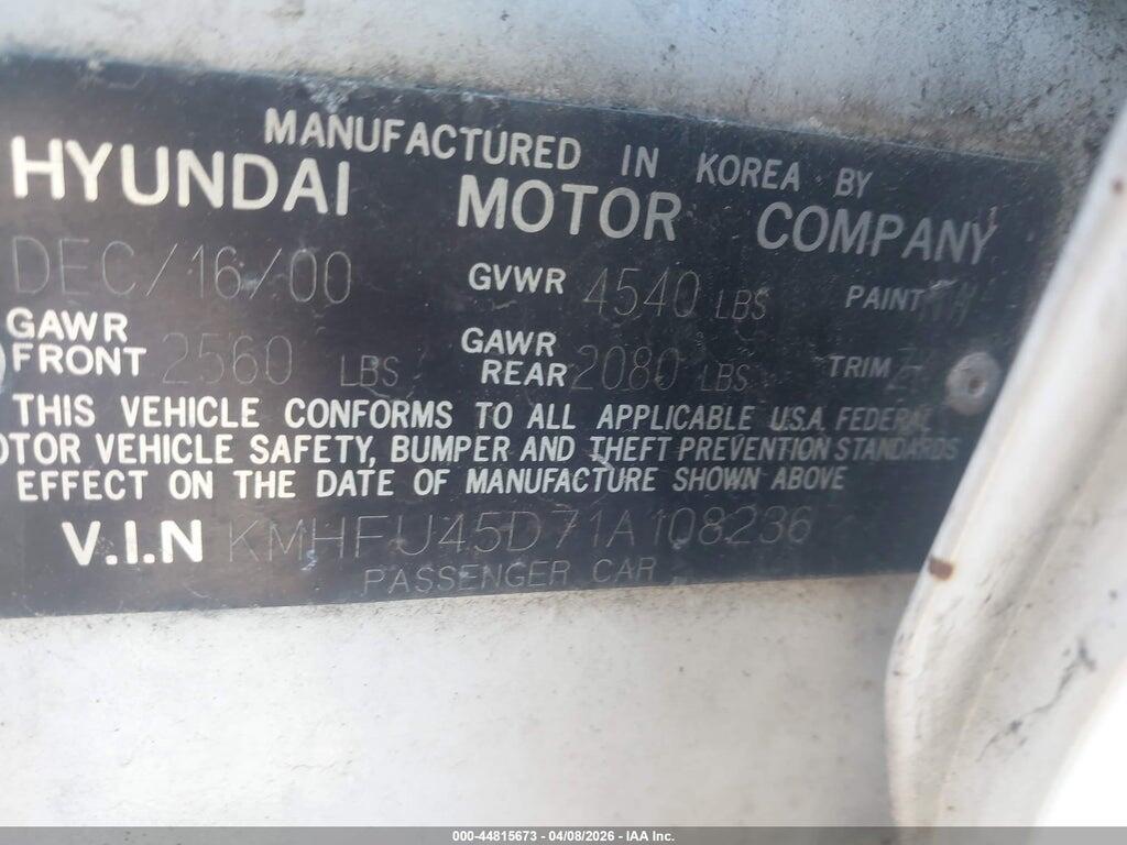 KMHFU45D71A108236 2001 HYUNDAI XG300 photo no. 9