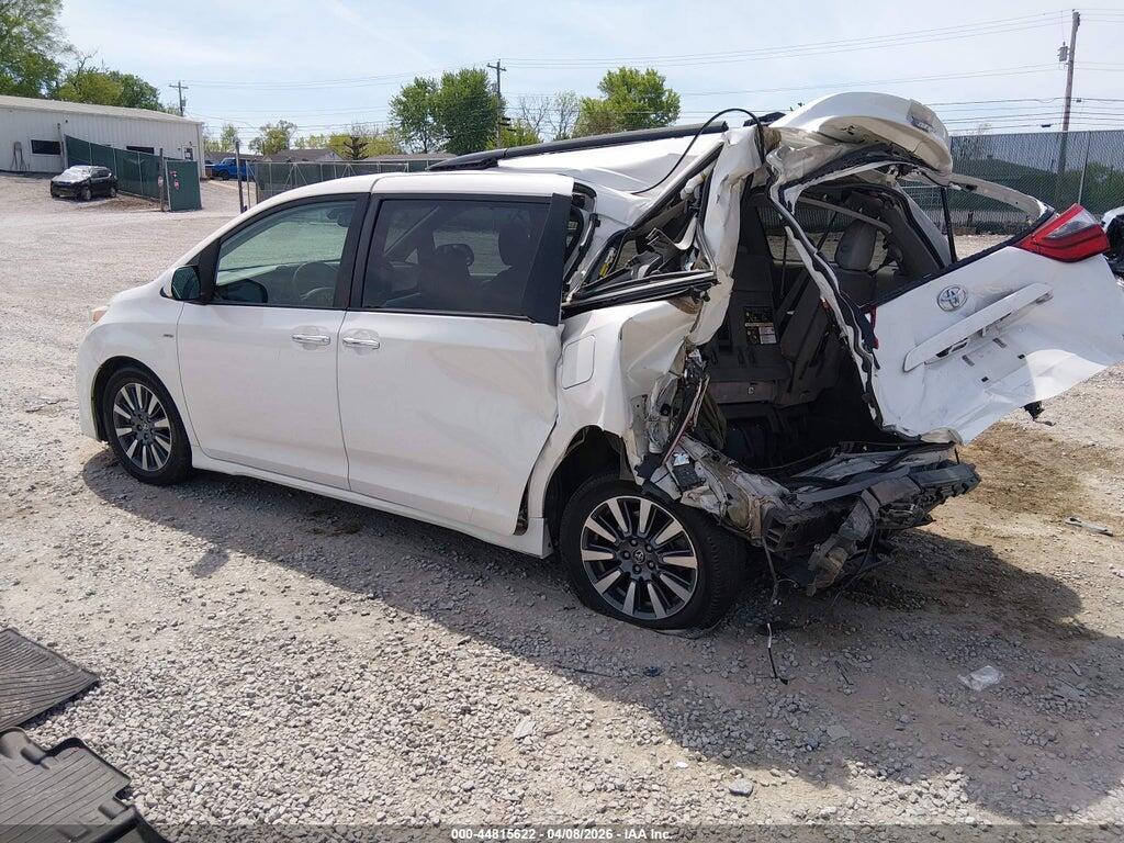 5TDDZ3DC2LS242495 2020 TOYOTA SIENNA photo no. 3