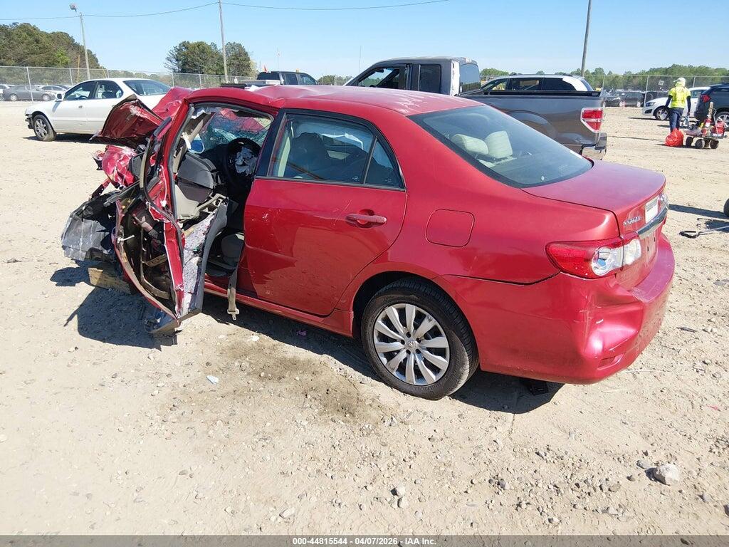 2T1BU4EE4CC913928 2012 TOYOTA COROLLA photo no. 3