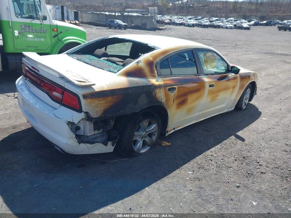 2C3CDXBG5EH108075 2014 DODGE CHARGER photo no. 4
