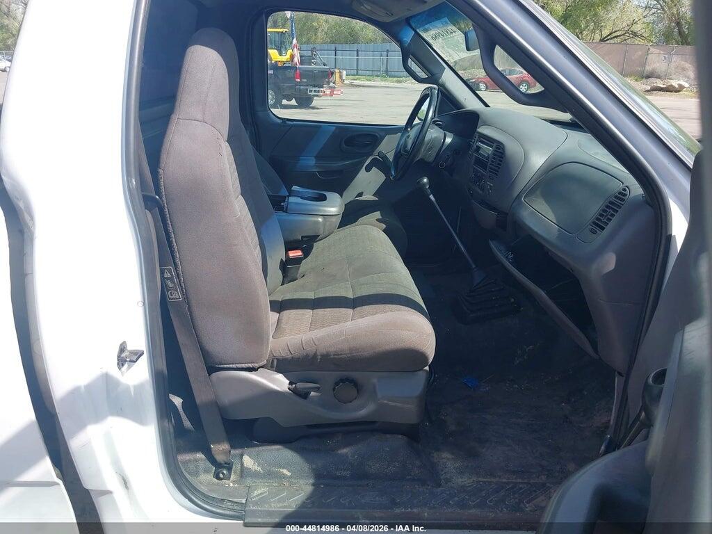 1FTRF17252NA54046 2002 FORD F-150 photo no. 8