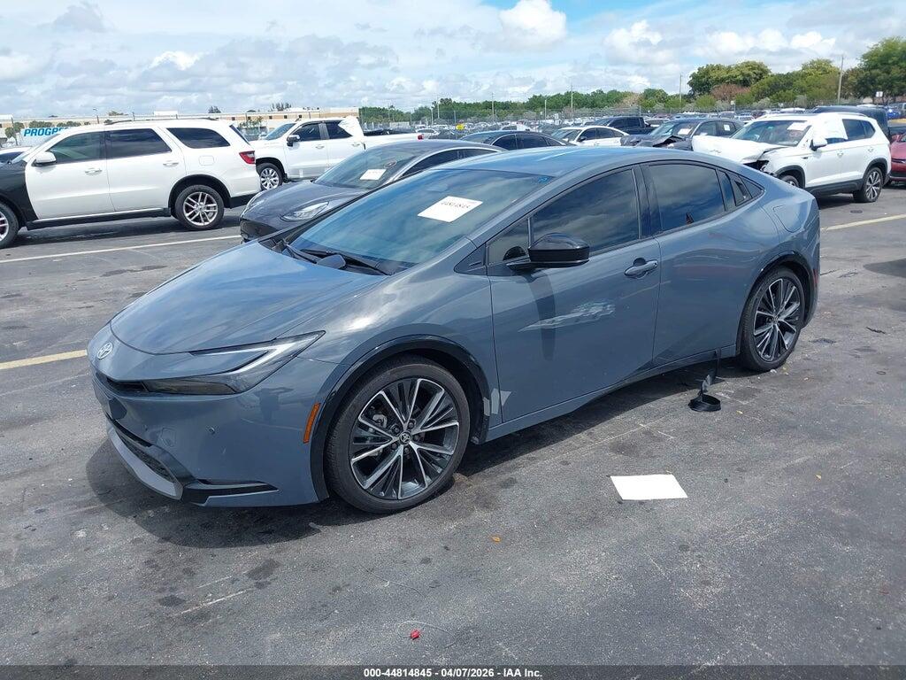 JTDACAAU7S3062841 2025 TOYOTA PRIUS photo no. 2