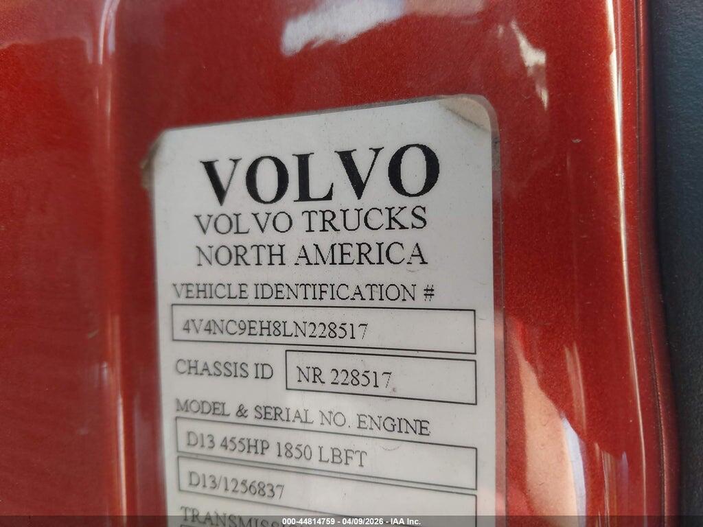 4V4NC9EH8LN228517 2020 VOLVO VNL photo no. 8