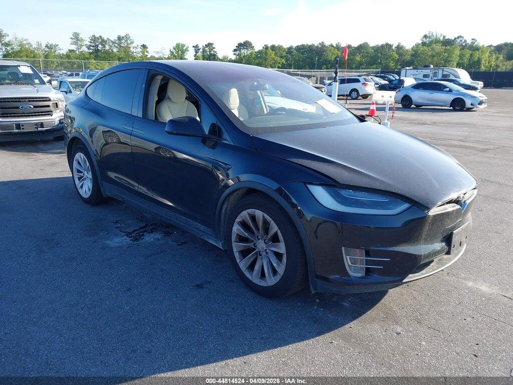5YJXCBE27HF060964 2017 TESLA MODEL X photo no. 1