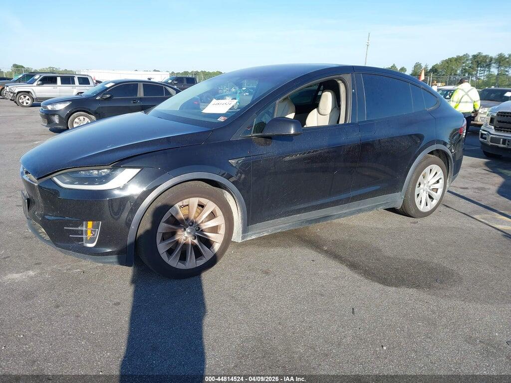 5YJXCBE27HF060964 2017 TESLA MODEL X photo no. 2