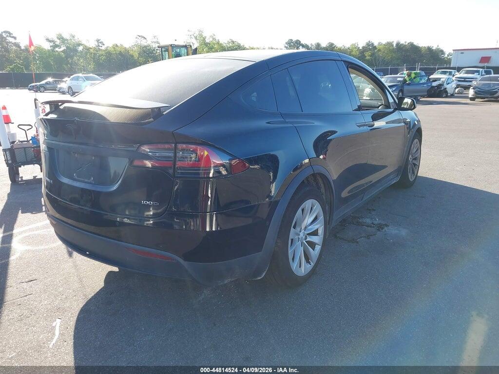 5YJXCBE27HF060964 2017 TESLA MODEL X photo no. 4