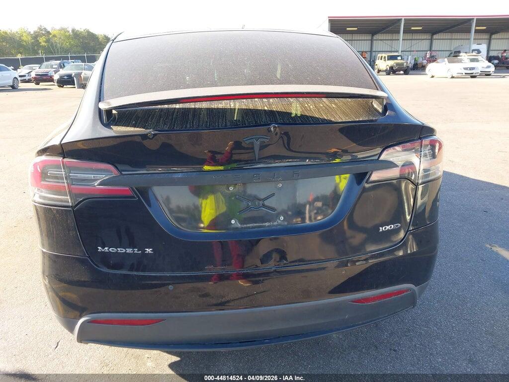 5YJXCBE27HF060964 2017 TESLA MODEL X photo no. 6