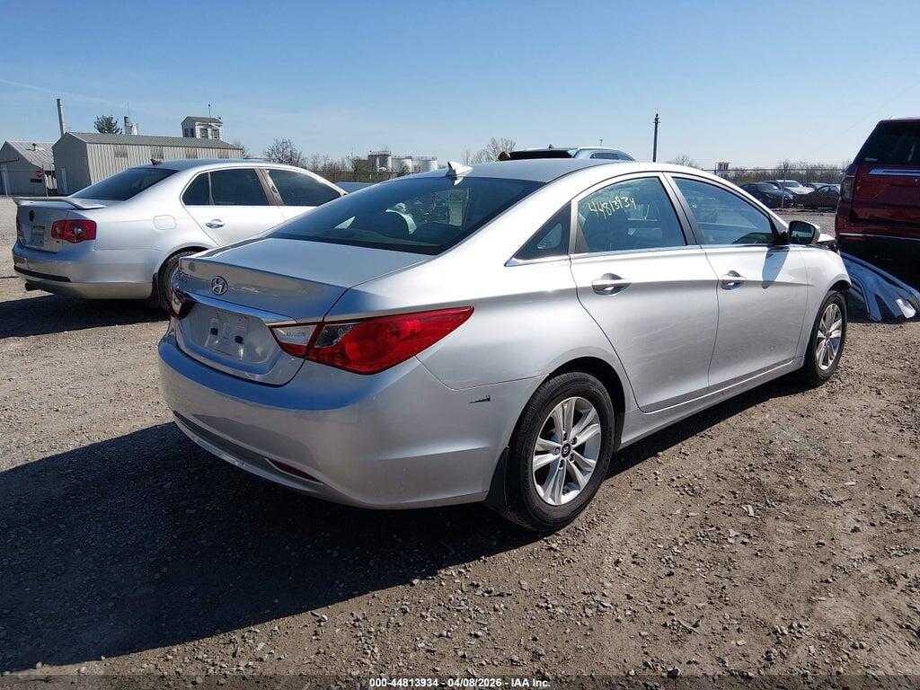 5NPEB4ACXDH710564 2013 HYUNDAI SONATA photo no. 4