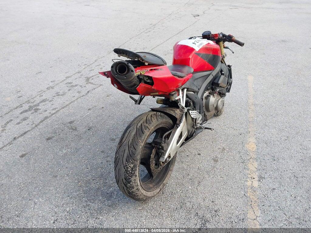 JH2PC37056M302194 2006 HONDA CBR600 photo no. 4