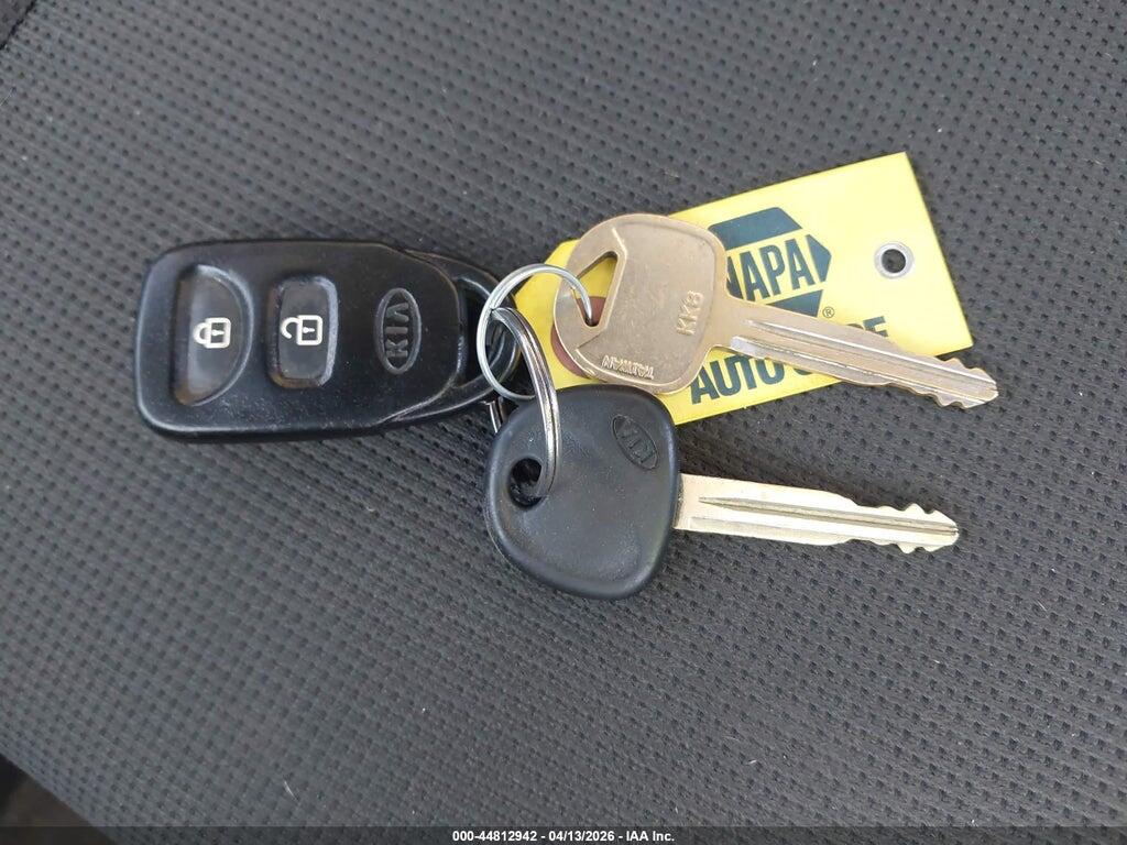 KNDJT2A23A7032280 2010 KIA SOUL photo no. 11