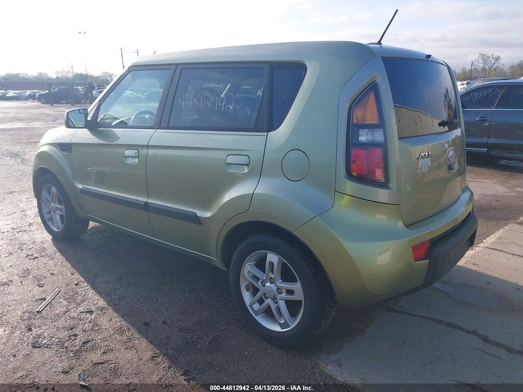 KNDJT2A23A7032280 2010 KIA SOUL photo no. 3