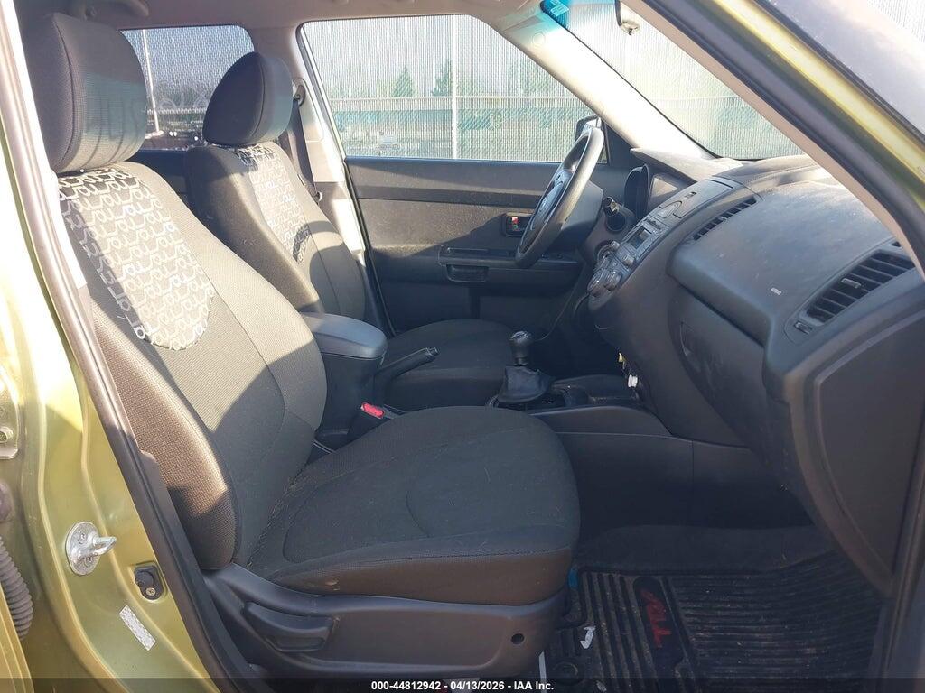 KNDJT2A23A7032280 2010 KIA SOUL photo no. 5