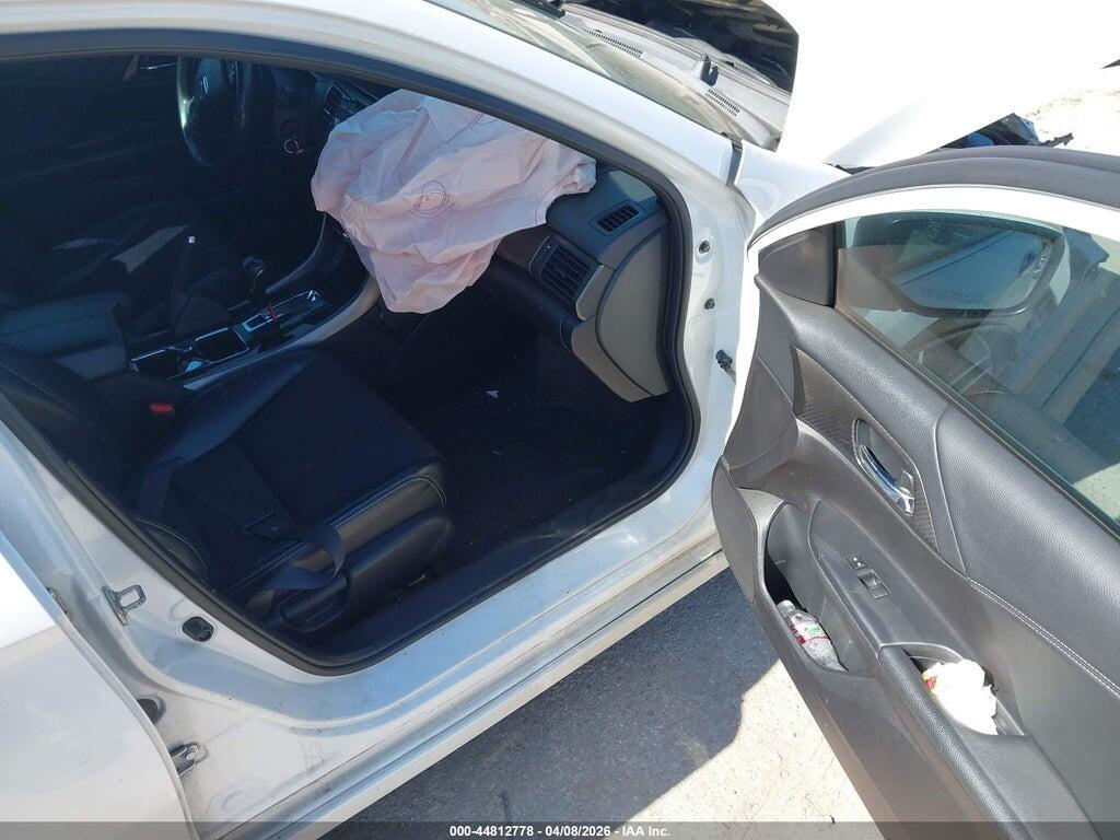 1HGCR2F59HA043356 2017 HONDA ACCORD photo no. 5