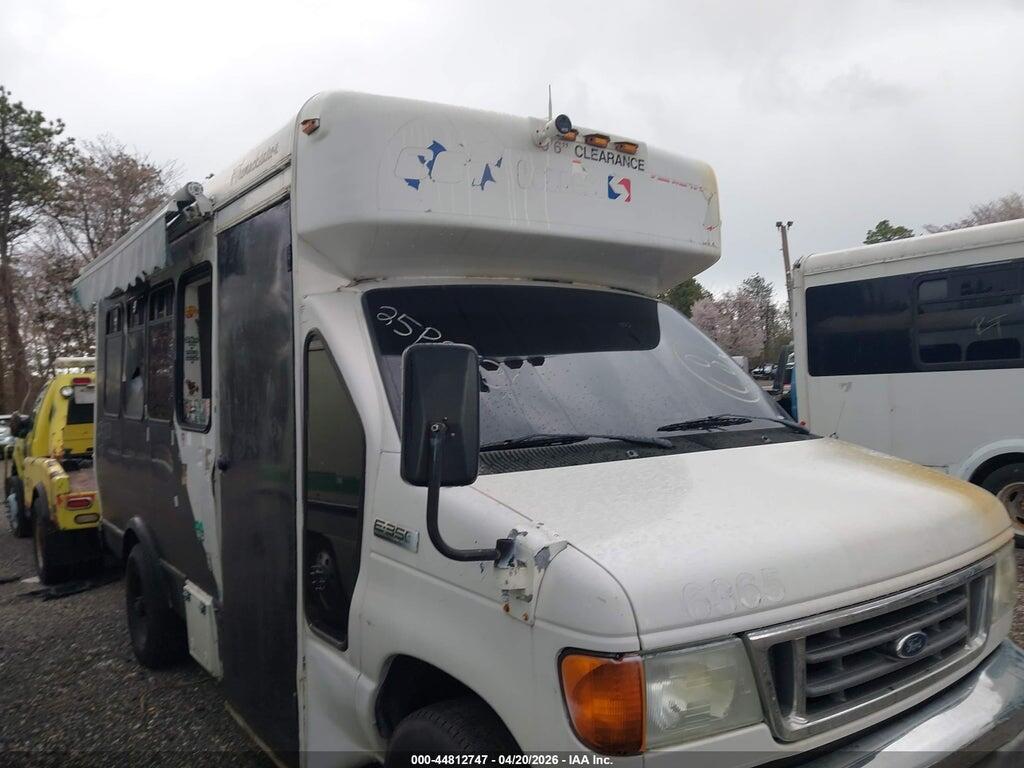 1FDSE35L97DB49200 2007 FORD E-350 CUTAWAY photo no. 1