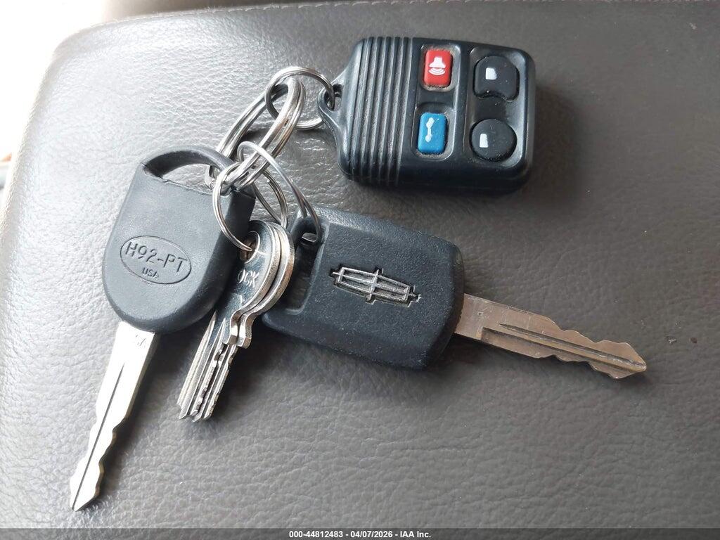 1LNHM87A45Y651916 2005 LINCOLN LS photo no. 11
