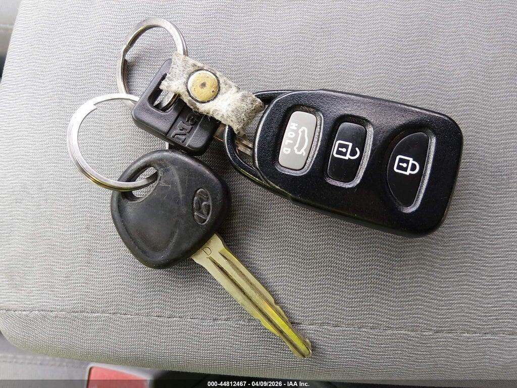 KMHDU4AD2AU198746 2010 HYUNDAI ELANTRA photo no. 11
