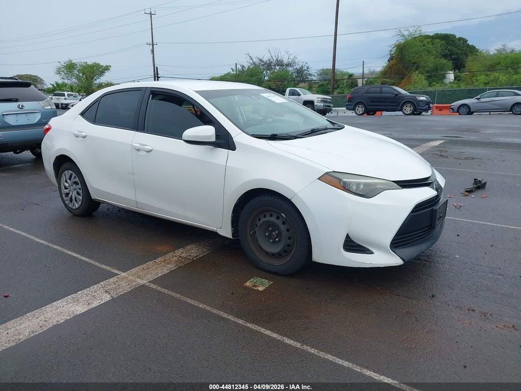 5YFBURHE4HP587810 2017 TOYOTA COROLLA photo no. 1