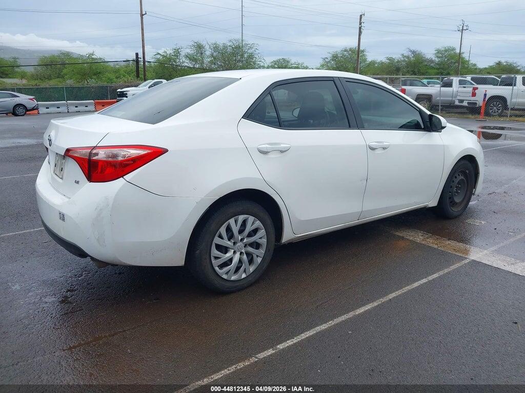 5YFBURHE4HP587810 2017 TOYOTA COROLLA photo no. 4
