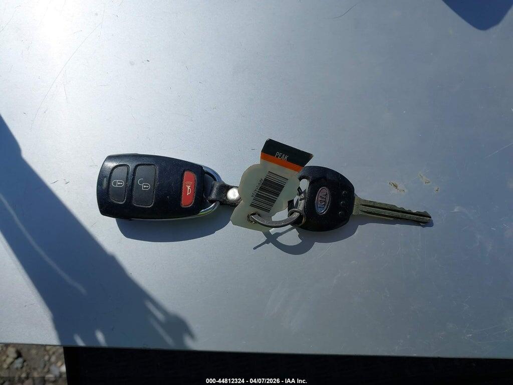 KNDMB233466069938 2006 KIA SEDONA photo no. 11
