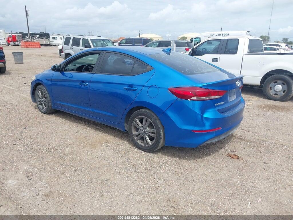 5NPD84LF2HH183207 2017 HYUNDAI ELANTRA photo no. 3