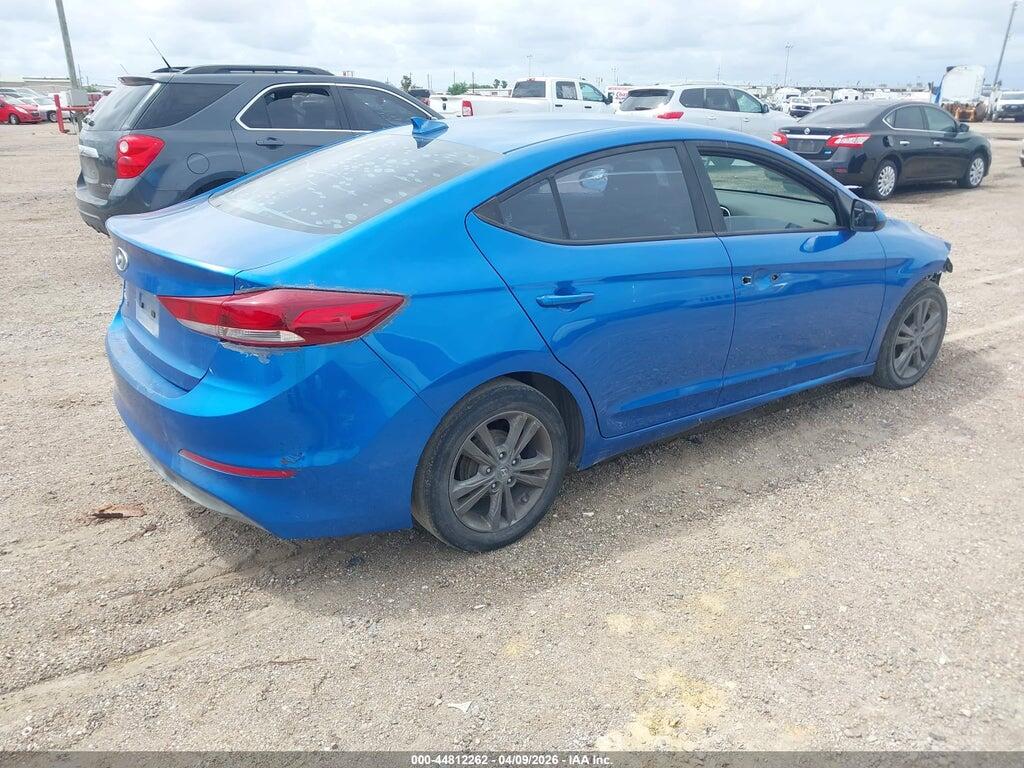 5NPD84LF2HH183207 2017 HYUNDAI ELANTRA photo no. 4