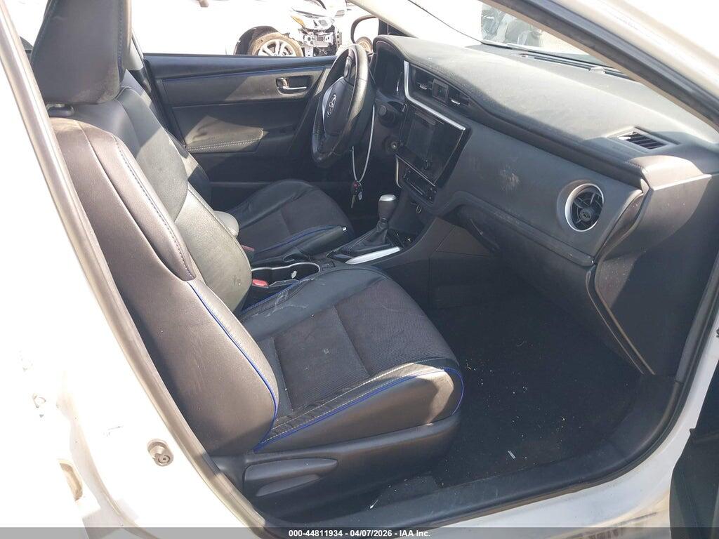 5YFBURHE3JP756088 2018 TOYOTA COROLLA photo no. 5