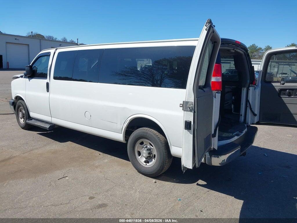 1GAZGPFG2L1148660 2020 CHEVROLET EXPRESS PASSENGER photo no. 3