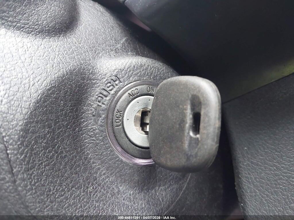 4T1BF1FK9HU301162 2017 TOYOTA CAMRY photo no. 11