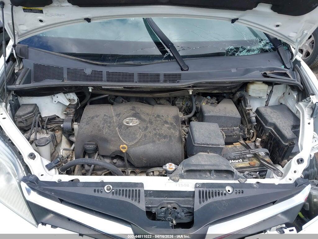 5TDJZ3DC8JS194274 2018 TOYOTA SIENNA photo no. 10