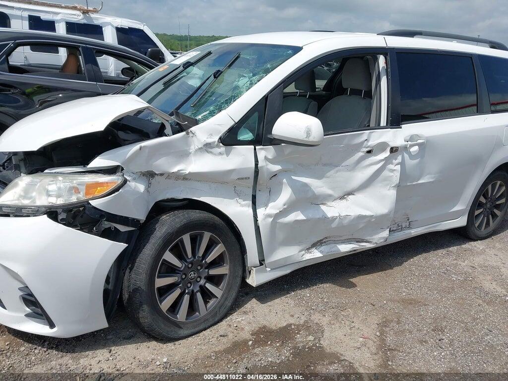 5TDJZ3DC8JS194274 2018 TOYOTA SIENNA photo no. 6