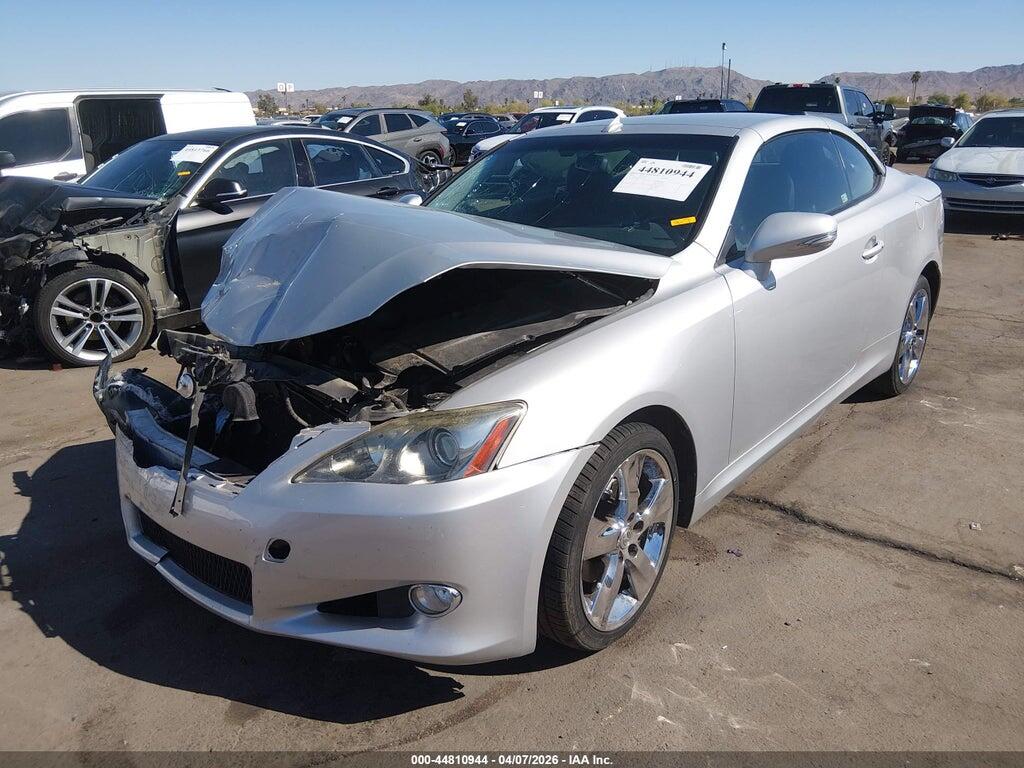 JTHFF2C26A2508639 2010 LEXUS IS 250C photo no. 2