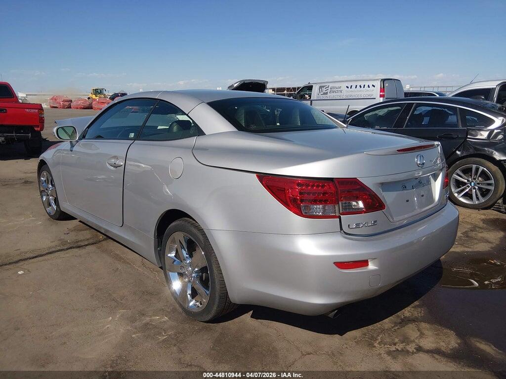 JTHFF2C26A2508639 2010 LEXUS IS 250C photo no. 3
