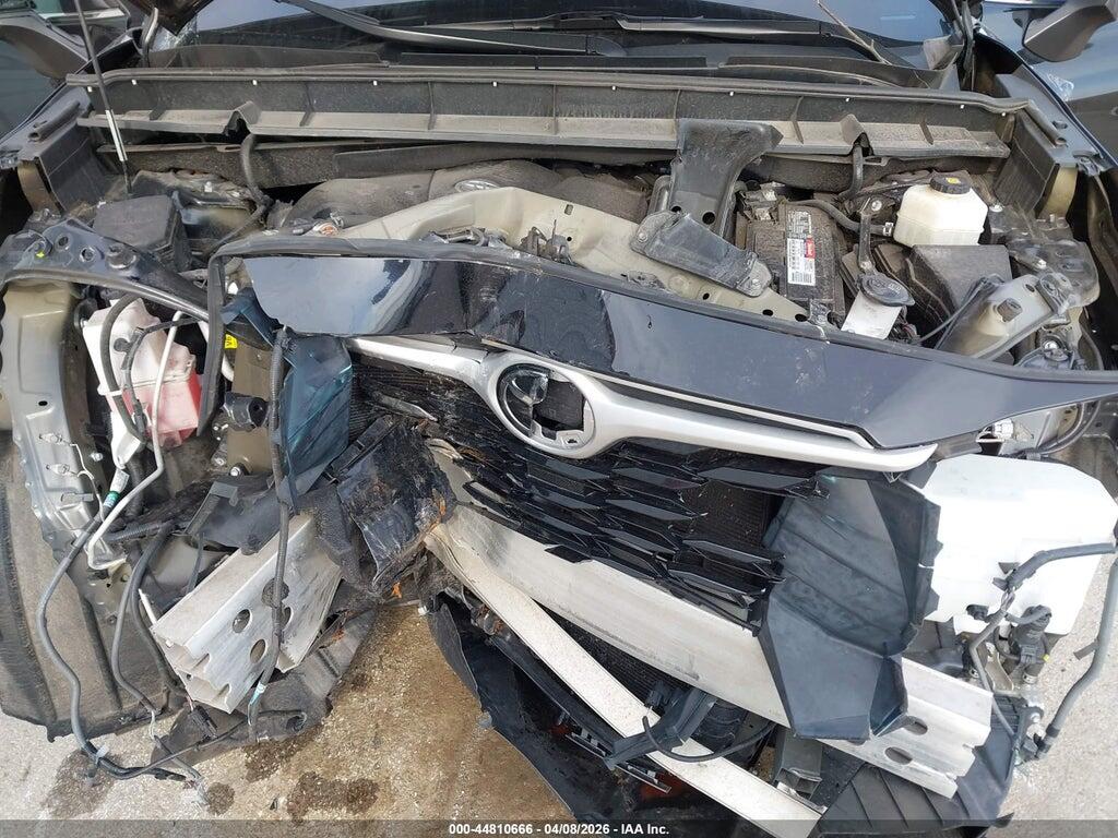 5TDGZRAH9MS515983 2021 TOYOTA HIGHLANDER photo no. 10