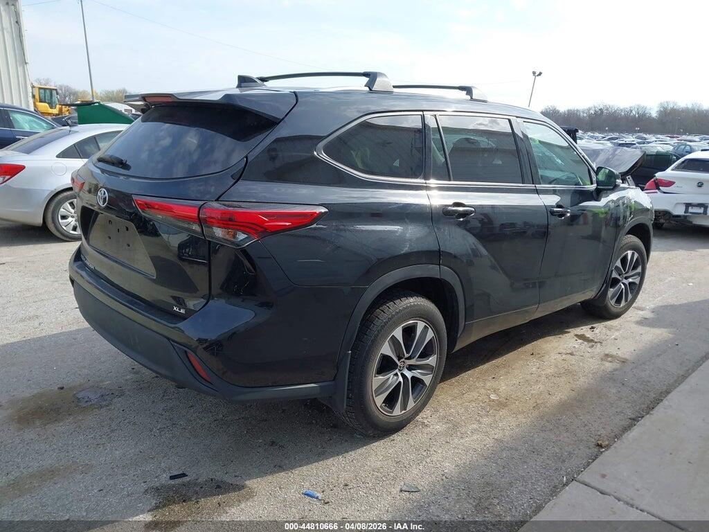 5TDGZRAH9MS515983 2021 TOYOTA HIGHLANDER photo no. 4