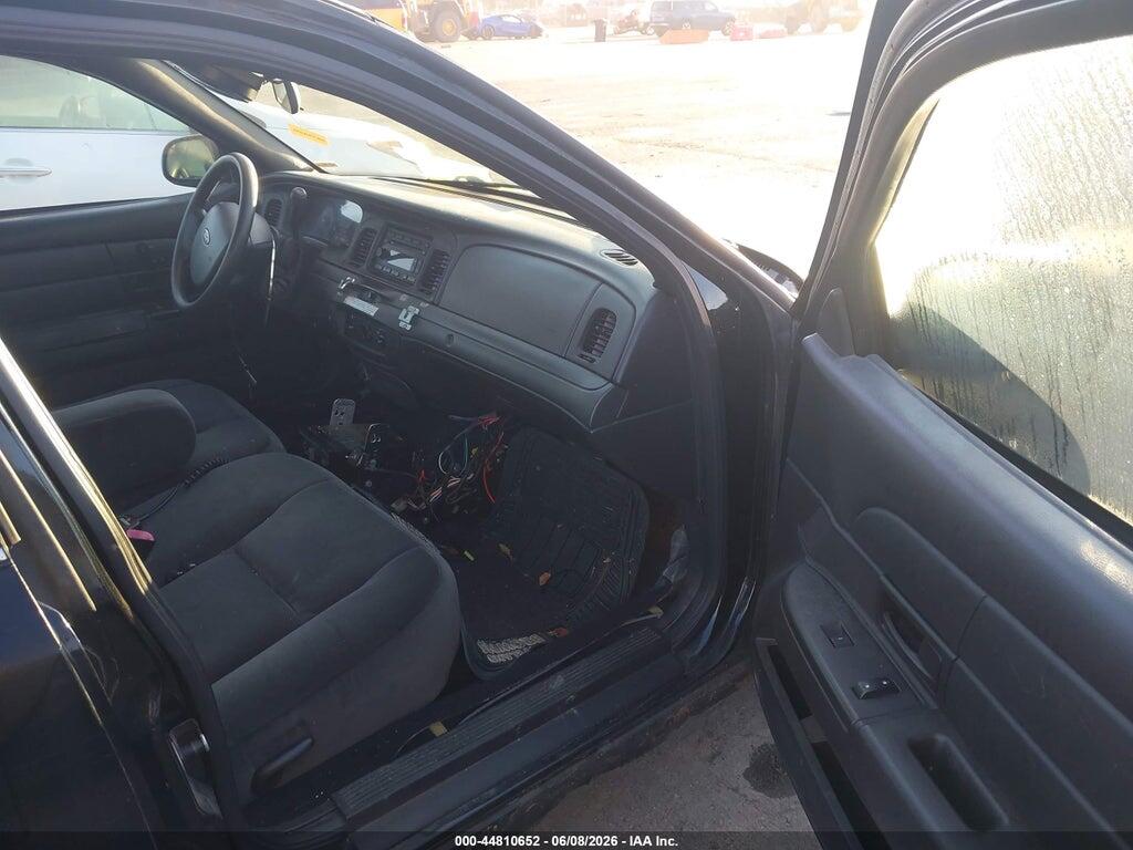 2FABP7BV7BX172767 2011 FORD CROWN VICTORIA photo no. 5