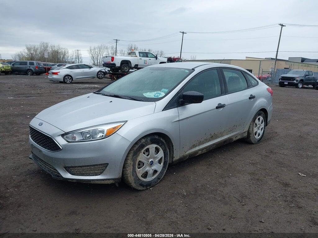 1FADP3E24JL239372 2018 FORD FOCUS photo no. 2