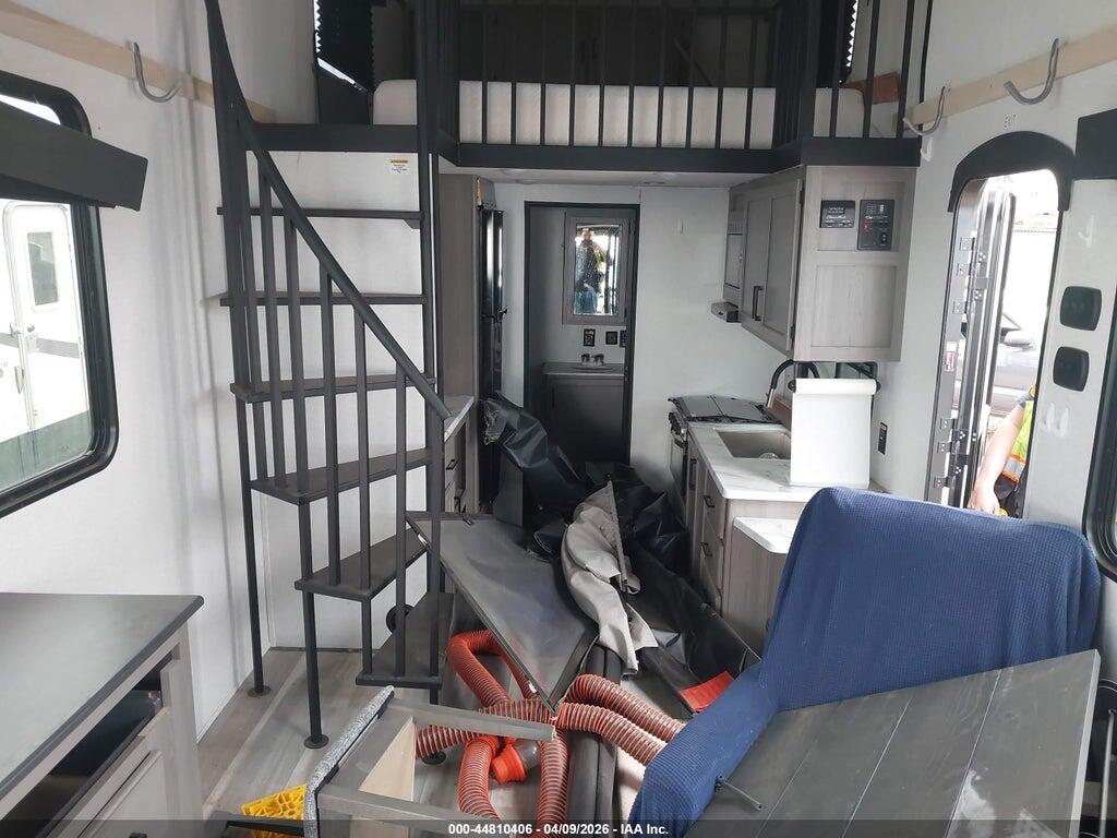 4YDTH1L23RW245469 2024 KEYSTONE RV OTHER photo no. 5