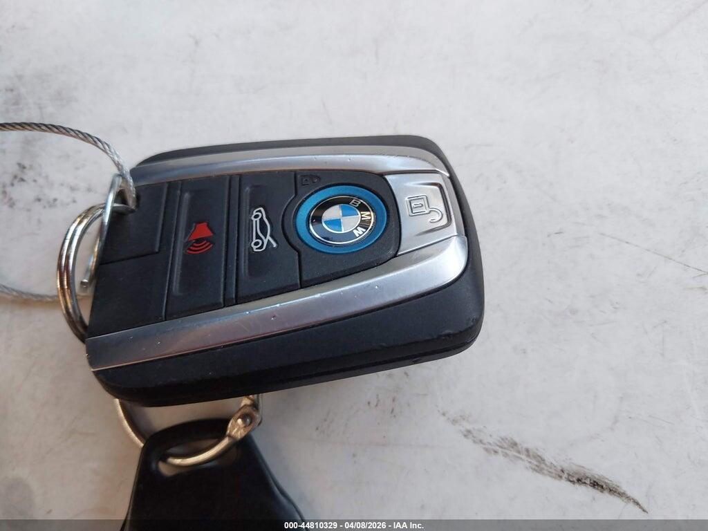 WBY2Z6C51K7D01901 2019 BMW I8 photo no. 11