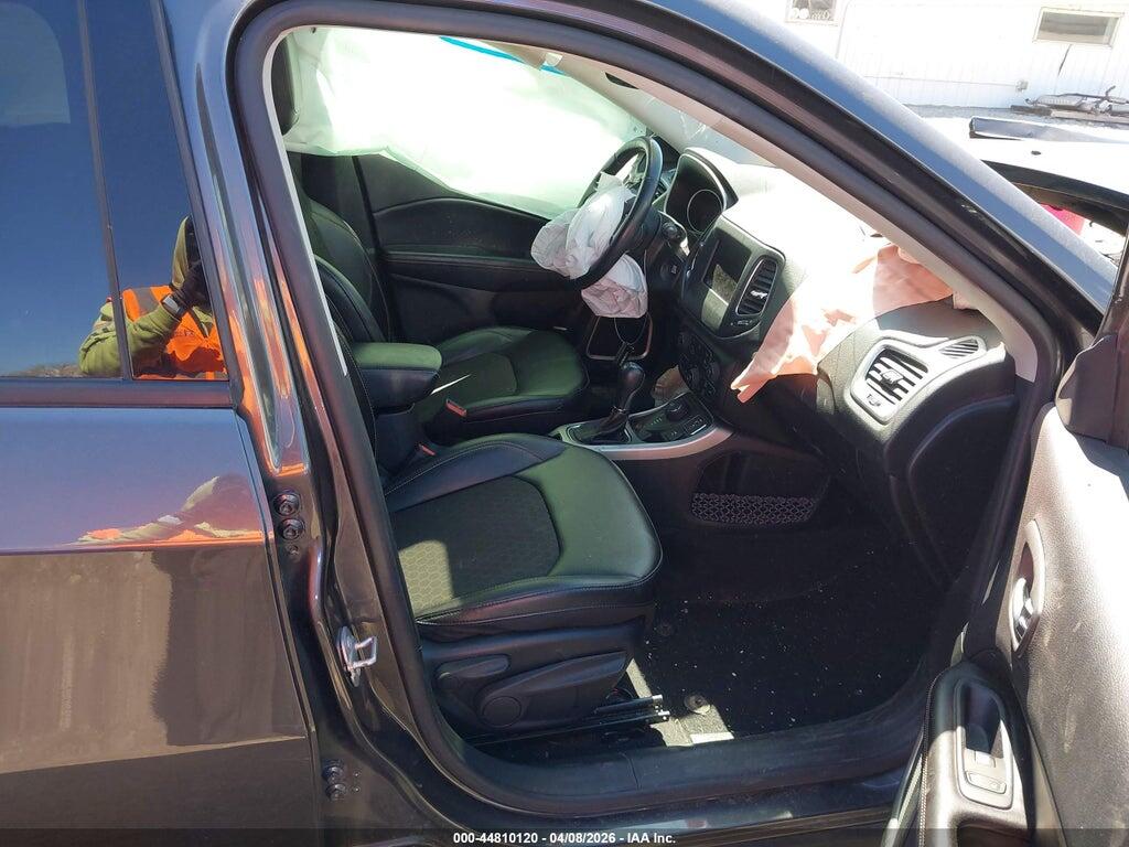 3C4NJDBB0LT234428 2020 JEEP COMPASS photo no. 5