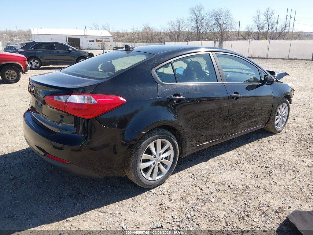 KNAFX4A67G5528841 2016 KIA FORTE photo no. 4