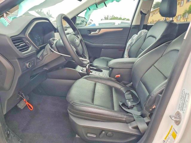2022 FORD ESCAPE SEL — Фото 7 из 13