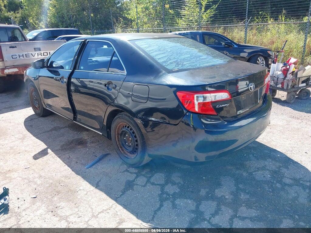 4T1BF1FK7EU327108 2014 TOYOTA CAMRY photo no. 3