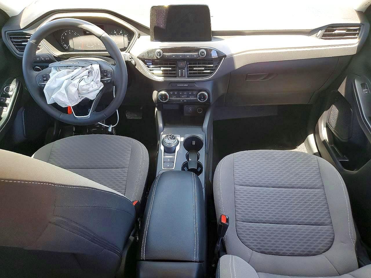 2022 FORD ESCAPE SE — Фото 8 из 13