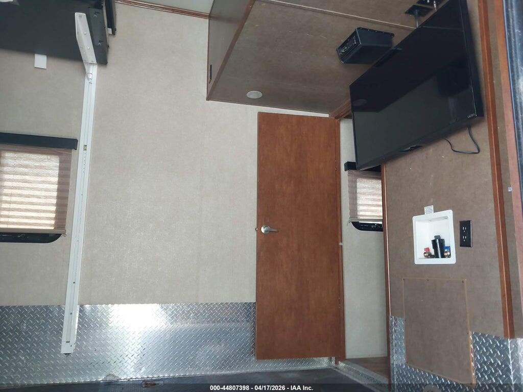 4X4FXL832FF158829 2015 FOREST RIVER XLR TRAILER photo no. 5